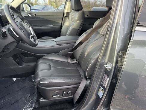 Used 2023 Hyundai Palisade Limited AWD/4WD image 26
