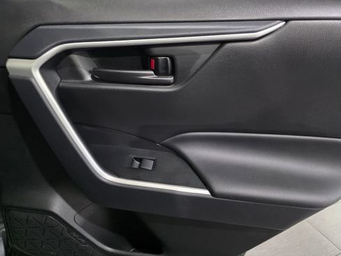 Used 2024 Toyota RAV4 LE AWD/4WD image 12