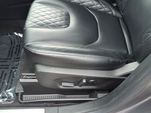 Used 2024 Ford Edge Titanium AWD/4WD image 15
