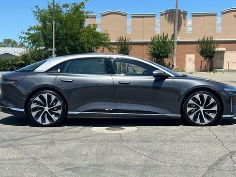Used 2022 Lucid Air Grand Touring AWD/4WD image 3