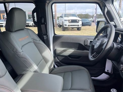 New 2026 Jeep Gladiator Mojave image 17