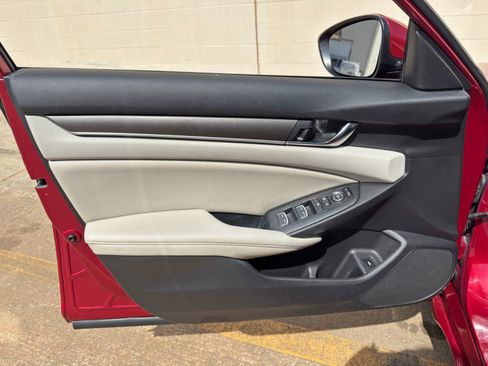 Used 2021 Honda Accord LX image 36