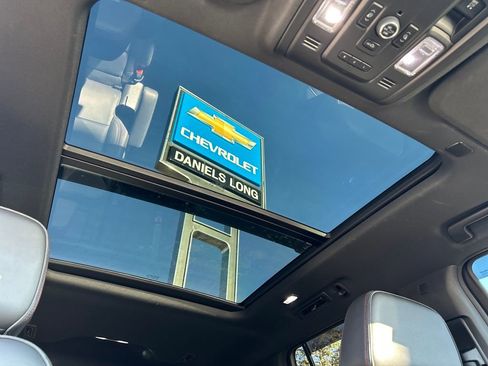 Used 2024 Chevrolet Tahoe RST w/ Sport Performance Package image 21