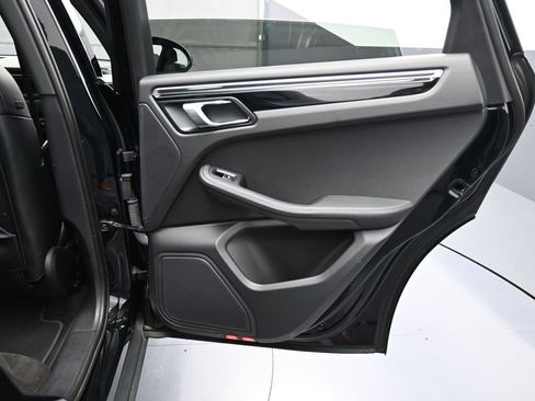 Certified 2023 Porsche Macan Turbo image 26