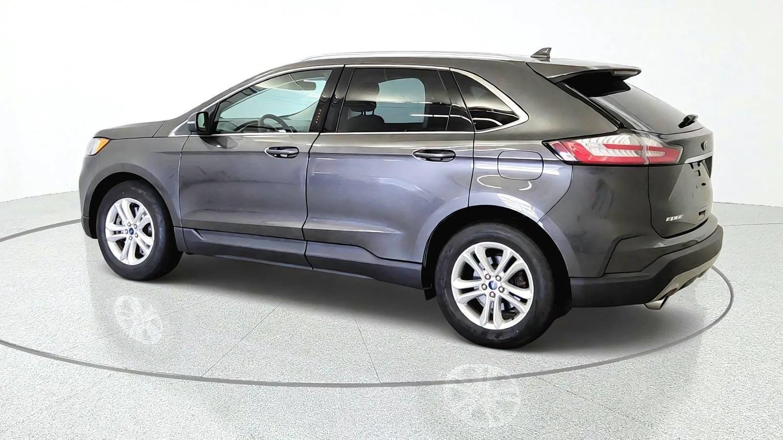 Used 2019 Ford Edge SEL w/ Equipment Group 201A AWD/4WD image 6