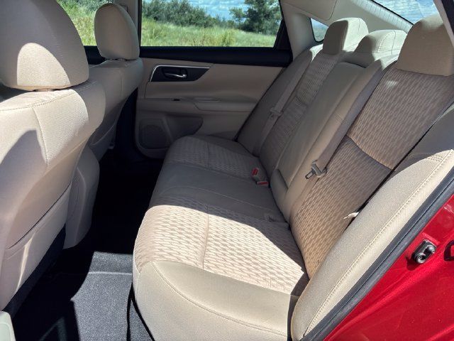 Used 2016 Nissan Altima 2.5 SV FWD image 11