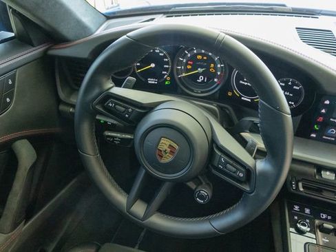 Used 2022 Porsche 911 GT3 RWD image 19