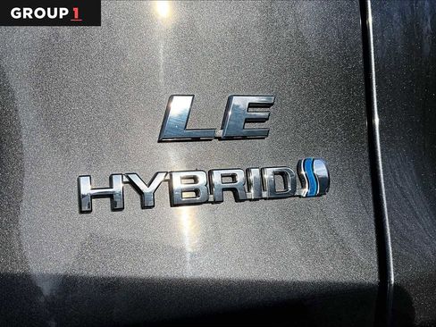 Used 2023 Toyota RAV4 LE image 9
