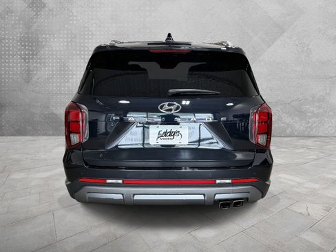 Used 2023 Hyundai Palisade Limited FWD image 6