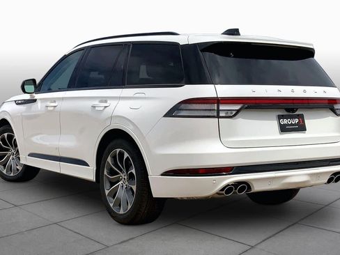 New 2026 Lincoln Aviator 2WD image 12