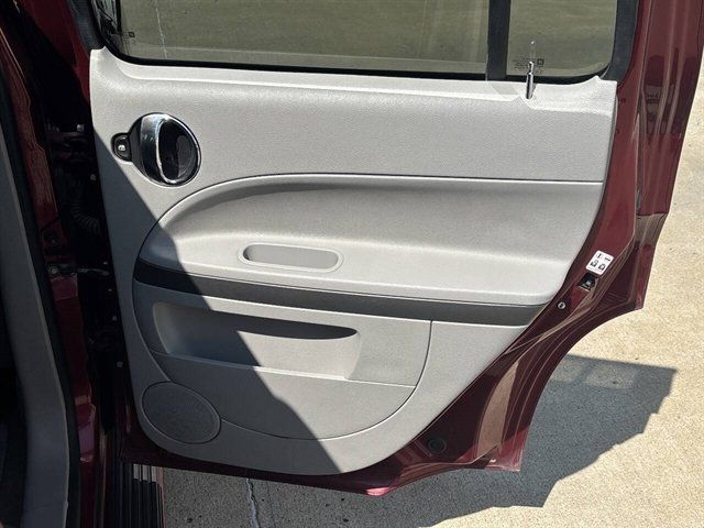 Used 2008 Chevrolet HHR LT w/ LT Preferred Equipment Group FWD image 17