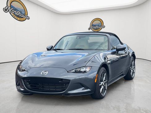 Used 2016 MAZDA MX-5 Miata Grand Touring RWD image 21