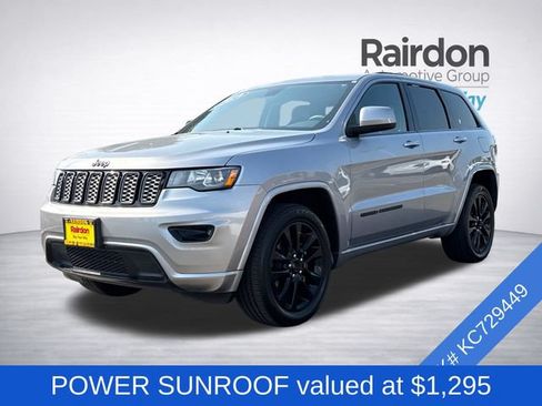 Used 2019 Jeep Grand Cherokee Altitude AWD/4WD image 3