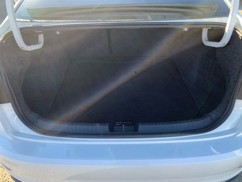 Used 2019 Volkswagen Jetta GLI image 18