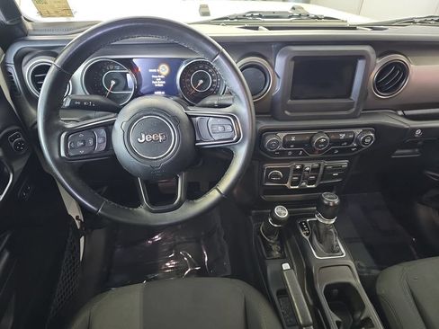 Used 2019 Jeep Wrangler Unlimited Sport S AWD/4WD image 16