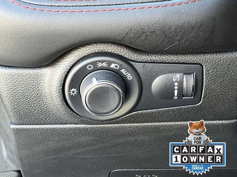 Used 2024 Dodge Durango GT image 31