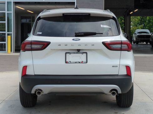 New 2025 Ford Escape SE FWD image 4