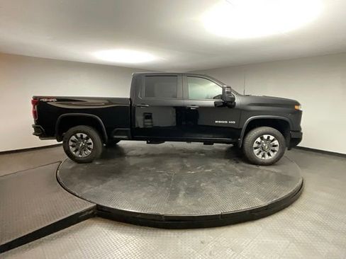 New 2026 Chevrolet Silverado 2500 Custom image 8