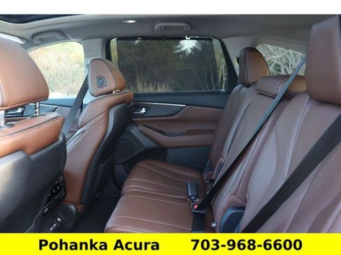 Used 2024 Acura MDX SH-AWD w/ Advance Package image 30