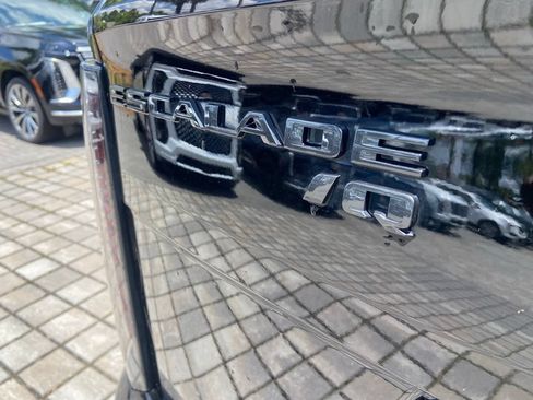 Certified 2026 Cadillac Escalade IQ Sport 2 w/ LPO, ONYX Package AWD/4WD image 9