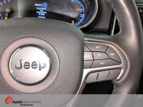 Certified 2020 Jeep Grand Cherokee Limited w/ Luxury Group II image 28
