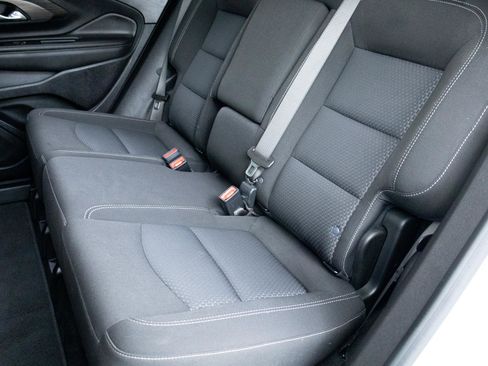 Used 2022 GMC Terrain SLE w/ Driver Convenience Package FWD image 25