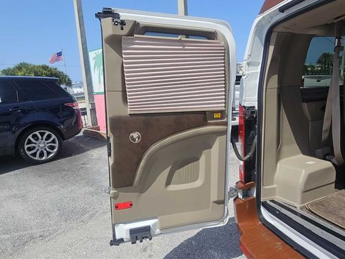 Used 2016 Ford Transit 150 XLT RWD image 24