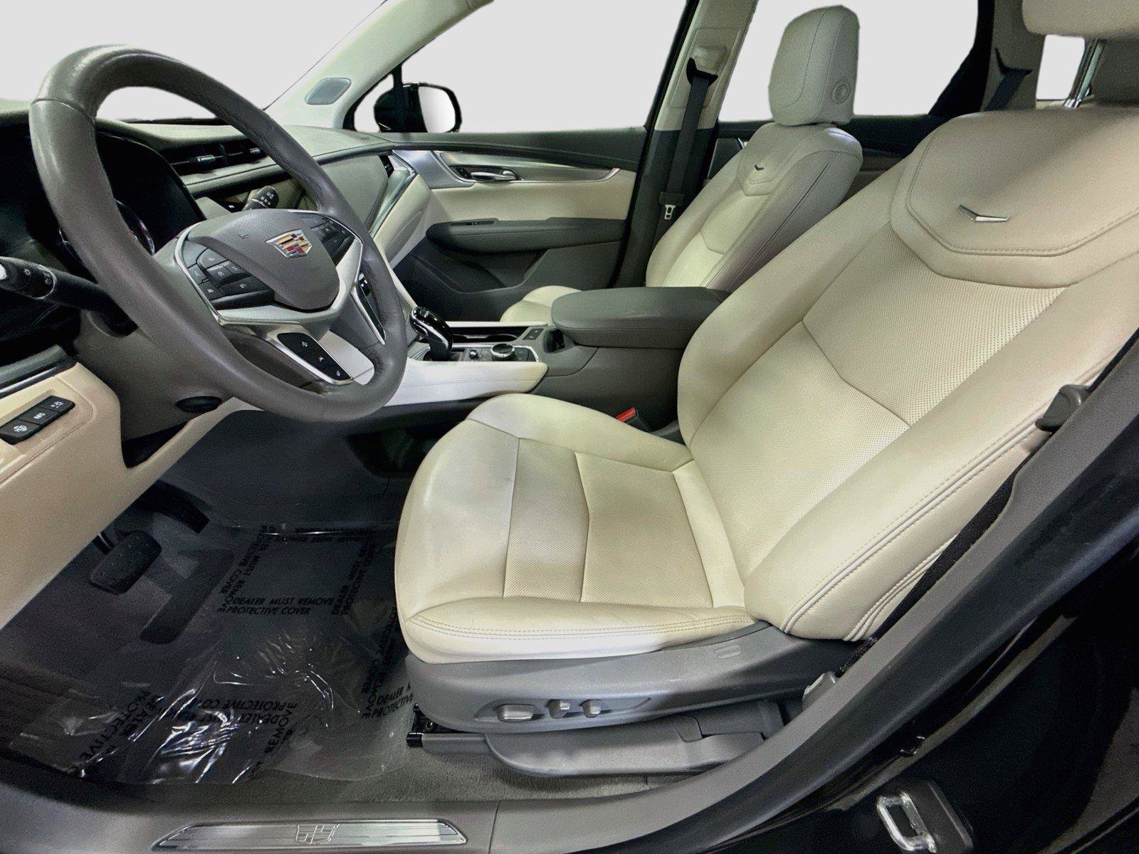 Used 2023 Cadillac XT5 Premium Luxury w/ Technology Package FWD image 21