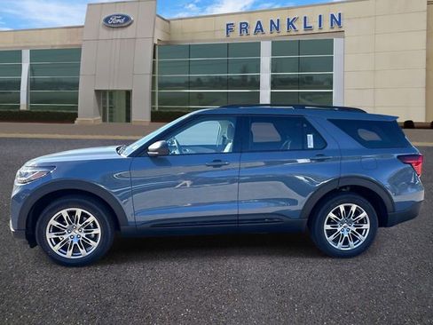 New 2026 Ford Explorer Active w/ Active Comfort Package AWD/4WD image 4