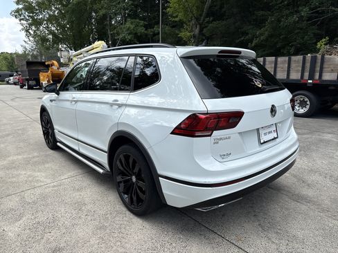 Used 2020 Volkswagen Tiguan SE R-Line FWD image 5