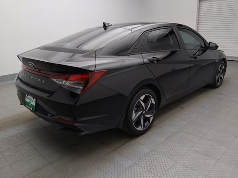 Used 2023 Hyundai Elantra SEL w/ Convenience Package FWD image 9