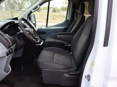 Used 2015 Ford Transit 350 XLT image 19