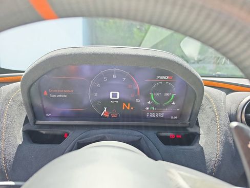 Used 2020 McLaren 720S Performance RWD image 20