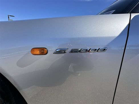 Used 2004 Honda S2000 image 32