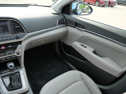 Used 2018 Hyundai Elantra Value Edition FWD image 11