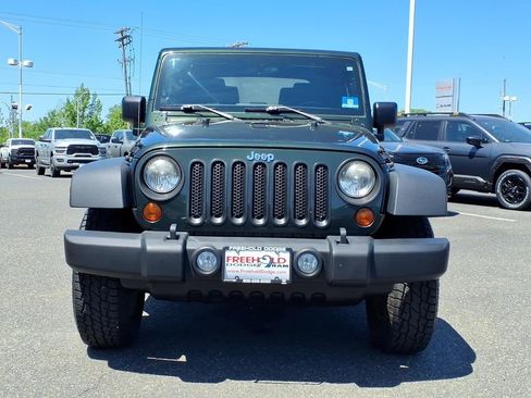 Used 2011 Jeep Wrangler Sport AWD/4WD image 2
