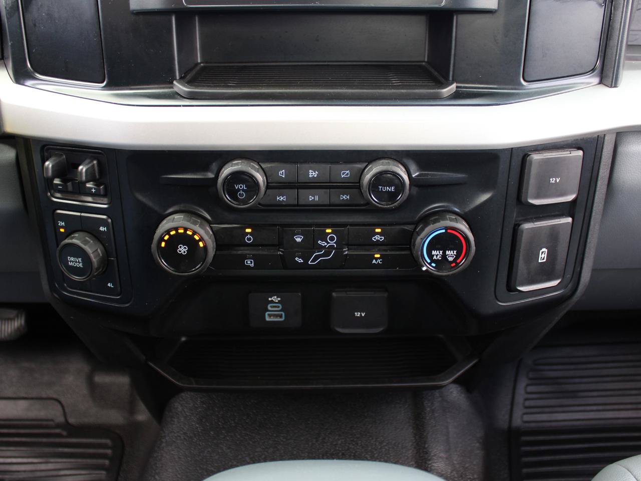 Used 2024 Ford F450 XL AWD/4WD image 27