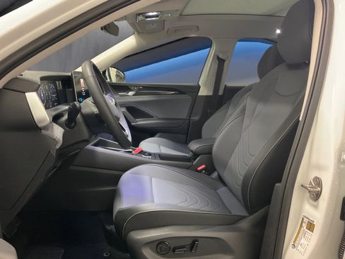 New 2026 Volkswagen Tiguan SE AWD/4WD image 4