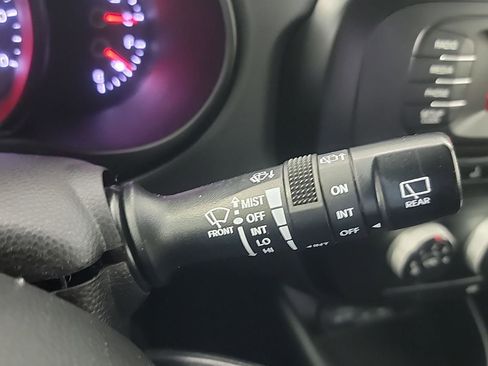 Used 2016 Kia Soul image 26