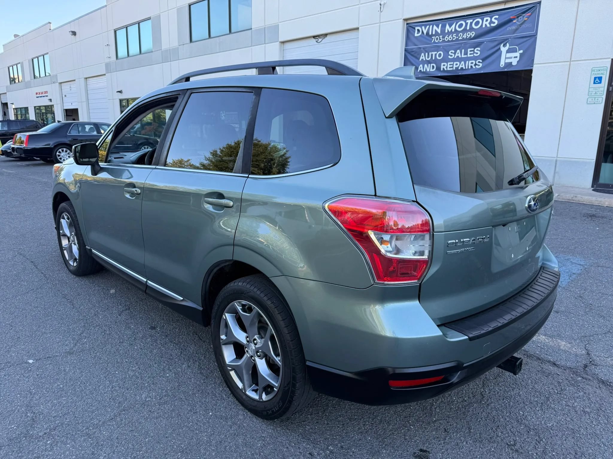 Used 2016 Subaru Forester 2.5i Touring w/ Popular Package #2 AWD/4WD image 9