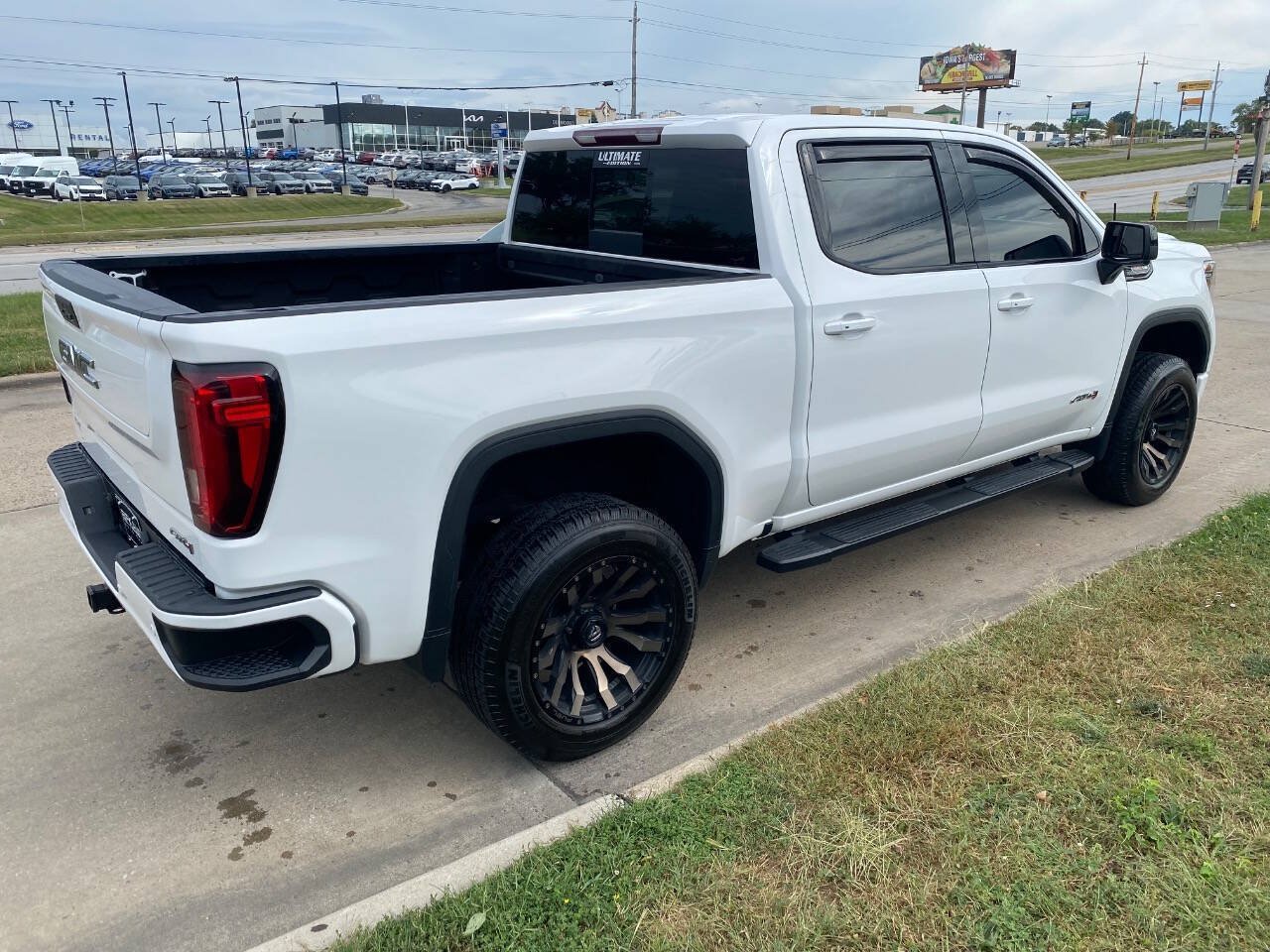 Used 2020 GMC Sierra 1500 AT4 w/ AT4 Premium Package AWD/4WD image 5