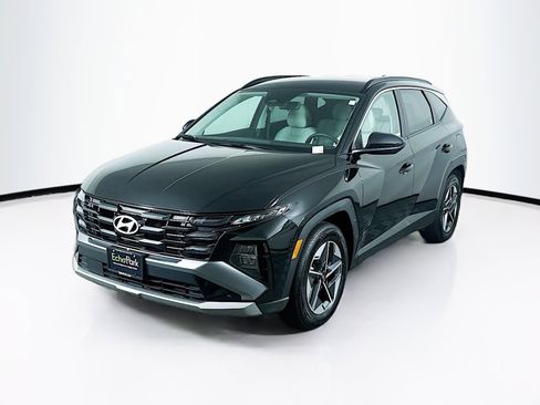 Used 2025 Hyundai Tucson SEL FWD image 3