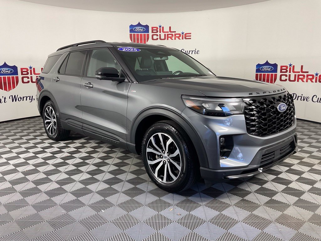 Used 2025 Ford Explorer ST-Line w/ Premium Package RWD image 1