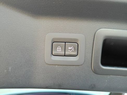 Used 2024 MAZDA CX-90 Plug-In Hybrid w/ Preferred image 31