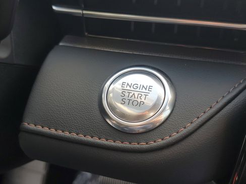 New 2026 Lincoln Nautilus Premier image 18