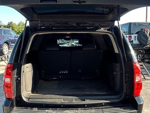 Used 2012 Chevrolet Suburban LS image 13