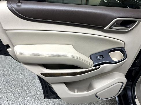 Used 2018 GMC Yukon Denali w/ Denali Ultimate Package image 27