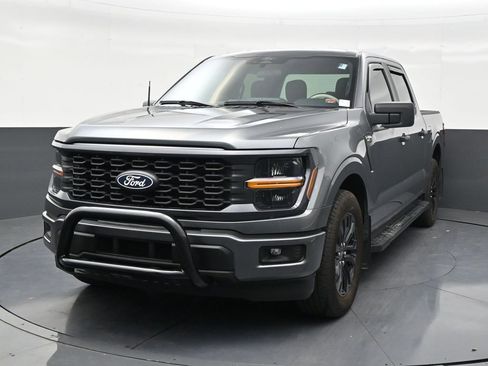 Used 2025 Ford F150 STX w/ Equipment Group 200A RWD image 8