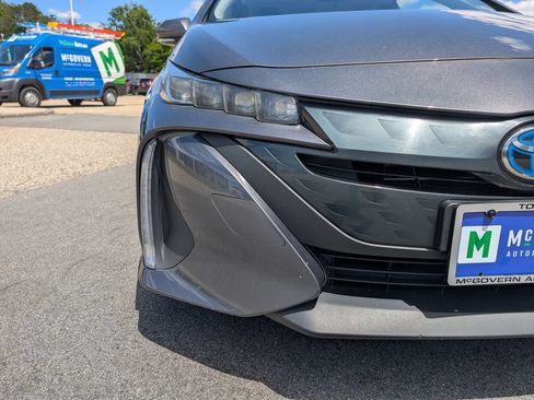 Used 2022 Toyota Prius Prime XLE FWD image 9