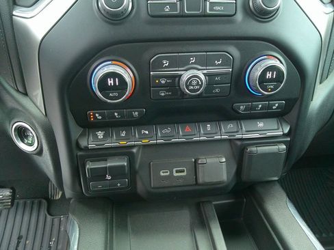 Used 2023 Chevrolet Silverado 3500 LTZ w/ LTZ Convenience Package image 26